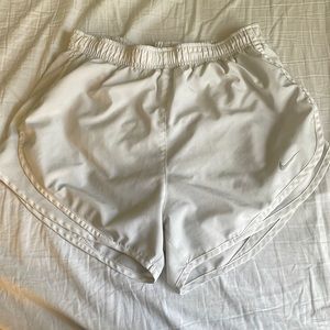 white nike dri-fit shorts size small women
